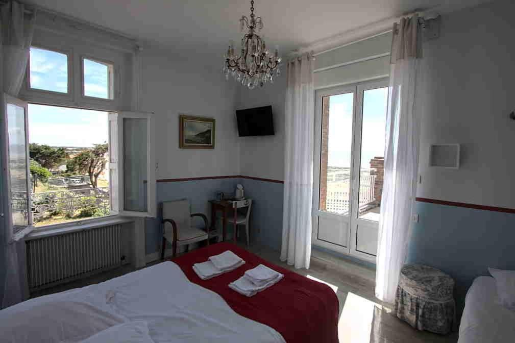 Villa Les Dunes Saint-Jean-le-Thomas Exterior photo